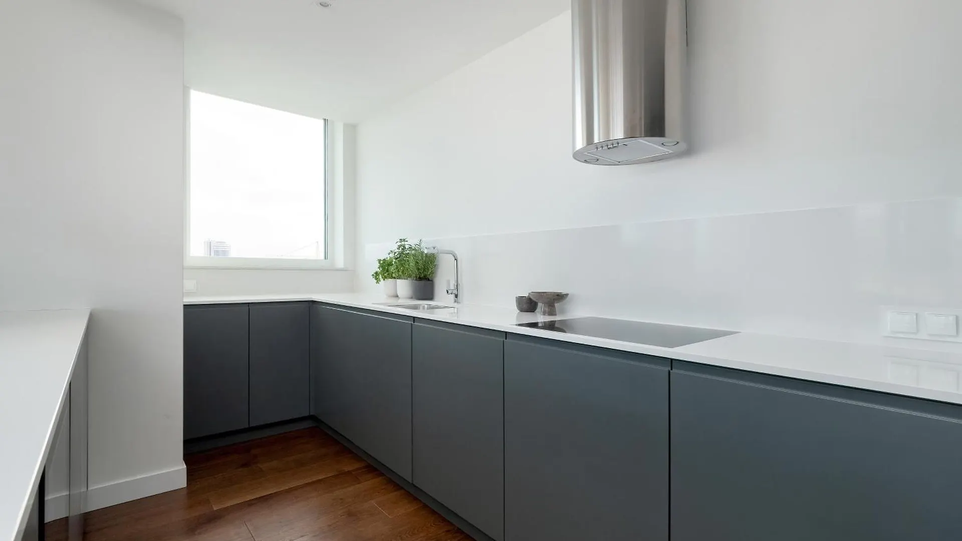 Premium Lux Apartments Unique Tower Heart Of Warsaw By Renters Prestige